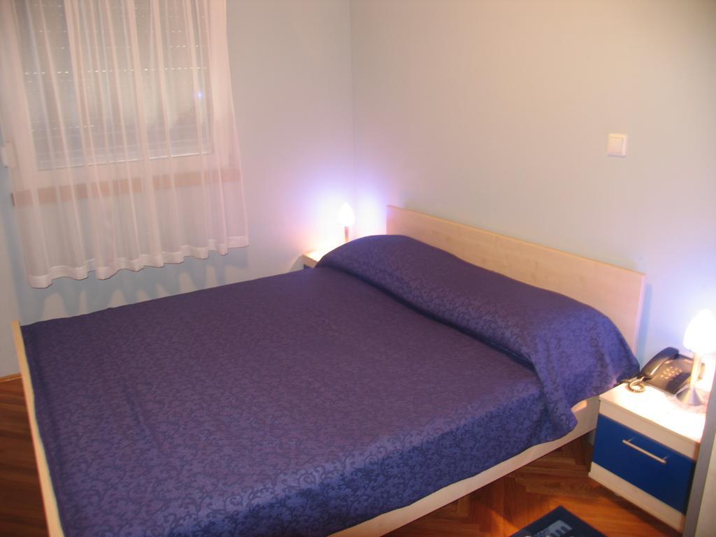 Apartments Villa Ceres Klek Oda fotoğraf