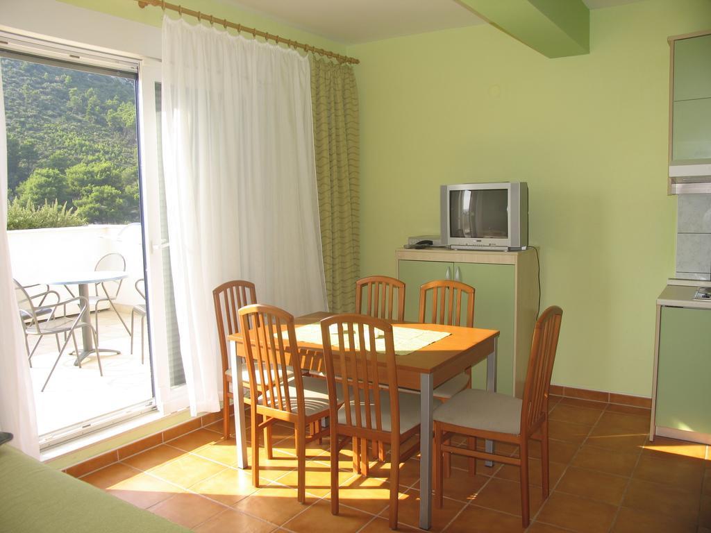 Apartments Villa Ceres Klek Oda fotoğraf